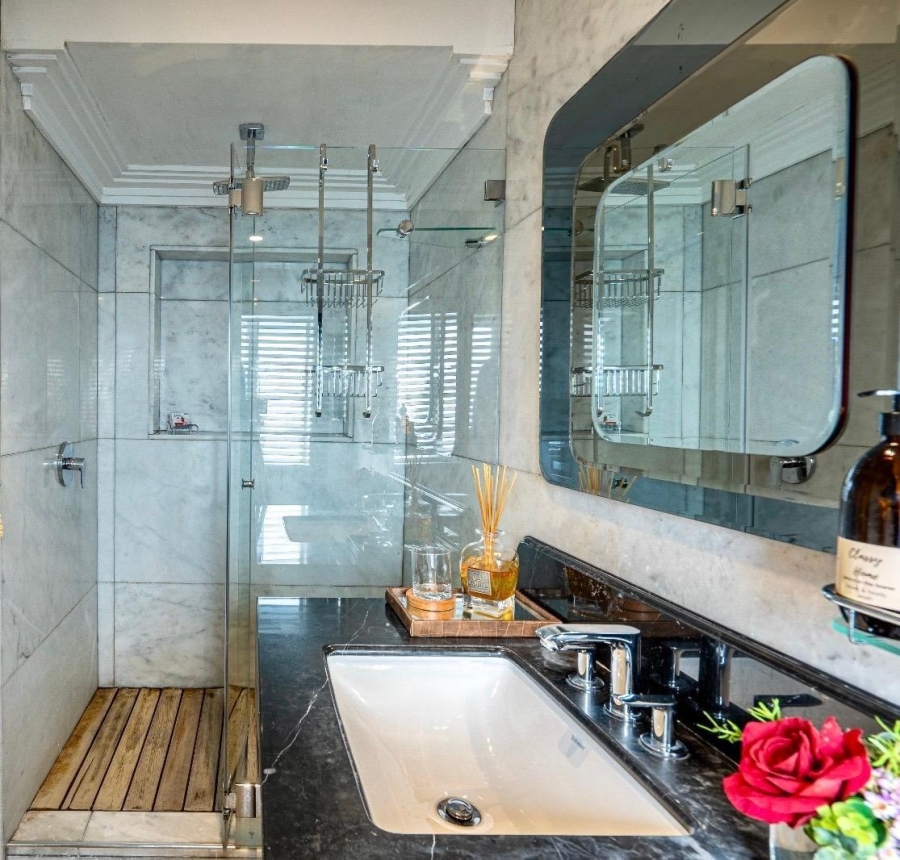 To Let 2 Bedroom Property for Rent in Bantry Bay Western Cape